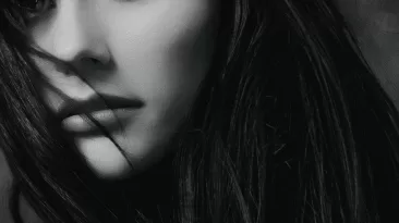 गर्मी में बालों